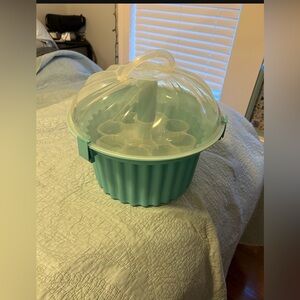 Cupcake-Shaped Cupcake Stand / Holder – 2 Tier (Holds 16 Cupcakes)